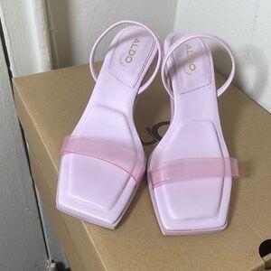 ALDO Kitten Heels Size 6